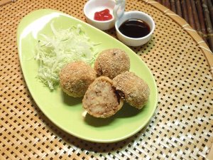 揚げ納豆と豚ひき肉のコロッケ