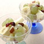 果物のりんごドレッシングサラダ