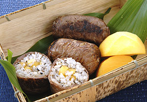 柿の牛肉巻きおにぎり