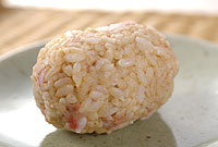 梅干しときな粉のおにぎり