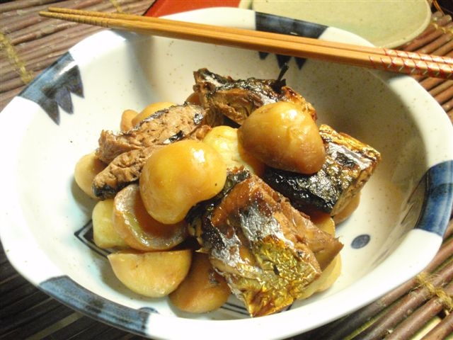 浜焼きサバと新じゃがいもの煮物