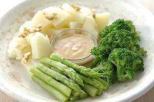 温野菜の味噌マヨネーズサラダ