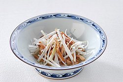焼き豚と白髪ねぎのホットオイルがけ