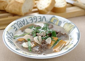 牛肉とにんにくのスープ