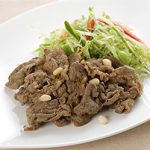 牛肉のカレーヨーグルト焼き