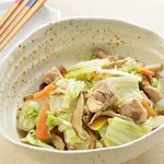 白菜と鶏肉の春雨入り中華風煮物