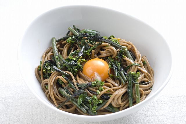 紅菜苔とそばのオイスターソース炒め
