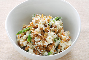 納豆とさやいんげんの白和え風