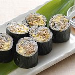 納豆とそばの海苔巻き