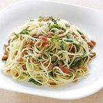 納豆・青じそ・梅干しのサラダパスタ