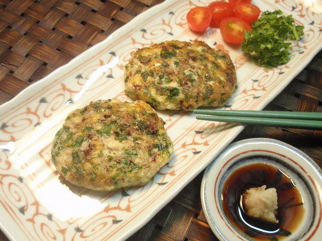 花にらとイカゲソのハンバーグ