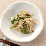 行者にんにくとイカのごま入り酢味噌和え