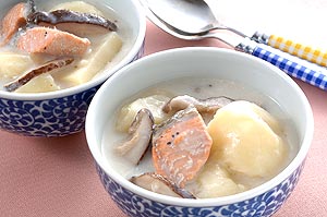 鮭とじゃがいものミルク煮