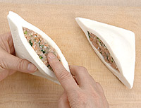 鶏ひき肉・にんじん・青菜のはんぺんはさみ煮
