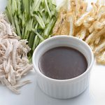 鶏ササミ肉・きゅうり・油揚げの梅じょう油添え