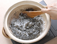 黒ごま粥
